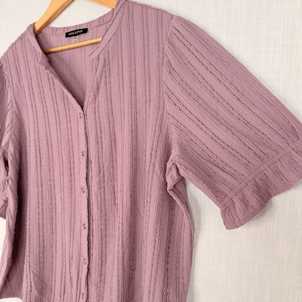Cable & Gauge Women's Textured Puff Sleeve Button Front Blouse Mauve Pink 2XL - Picture 4 of 16